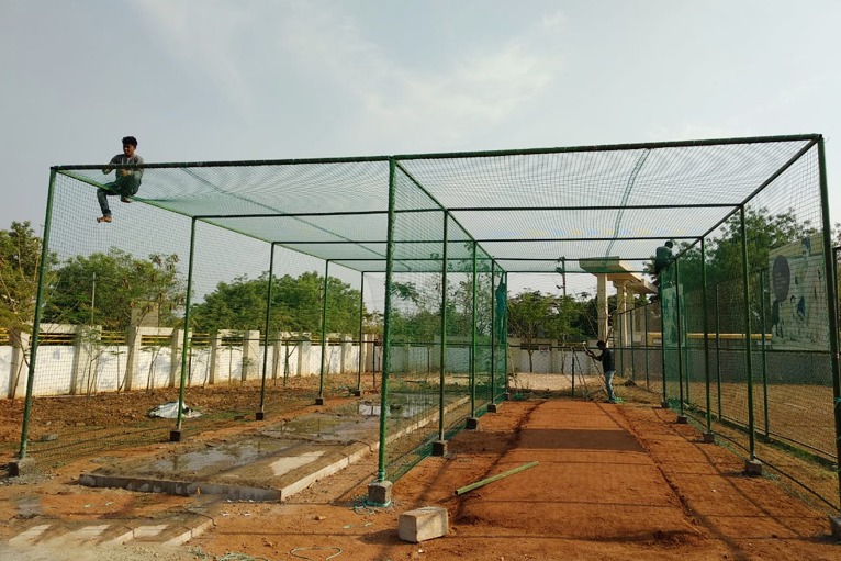 sports net installation